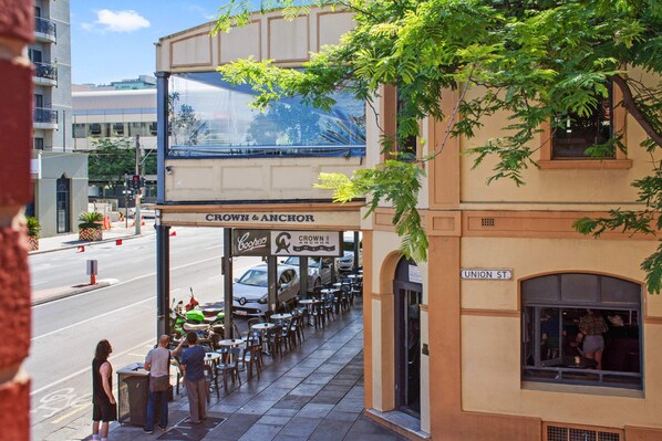 City Apartment, 2 Bedrooms | Balcony - Swainson on Union (Adelaide)