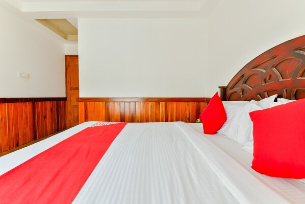 Unclassified image, 1 of 27, button - OYO 23104 Houseboat Indraprastham Four Square 4 Bhk (Cherthala)