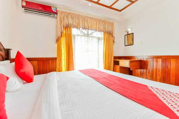 Unclassified image, 1 of 27, button - OYO 23104 Houseboat Indraprastham Four Square 4 Bhk (Cherthala)