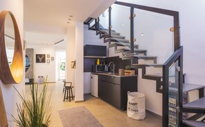 Interior - Bugrashov 7 (Tel Aviv)