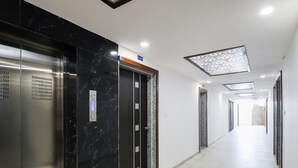 Lobby - OYO 48388 Hotel Maan Palace (Ahmedabad)