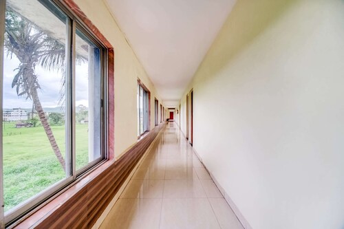 Spot ON 42974 Seema Garden