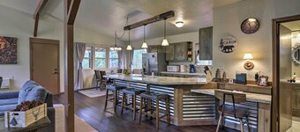 Private Cabin, 5-Min Drive to Hot Springs & Golf!