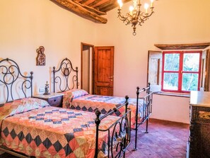 4 dormitorios, wifi gratis, ropa de cama