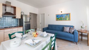 Living area - Apartments Ivona (Malinska-Dubasnica)