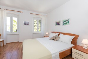 Apartment, 2 Bedrooms (750 - Ivona) | 2 bedrooms, free cots/infant beds, free WiFi, bed sheets - Apartments Ivona (Malinska-Dubasnica)