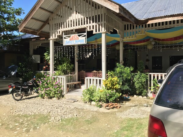 숙박 시설 입구