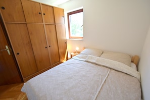 Apartment, Balcony