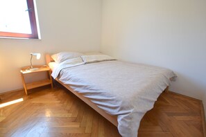 Apartment, Balcony