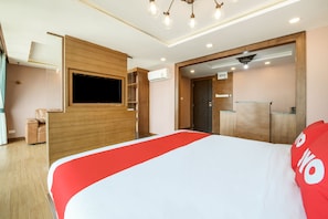 Suíte | Escrivaninha, Wi-Fi de cortesia, roupa de cama