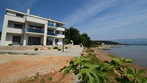 Front of property - Penthouse Sabbia (Dobrinj)