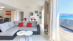 Apartment, 4 Bedrooms | Living area | Flat-screen TV - Penthouse Sabbia (Dobrinj)