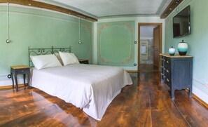 Double or Twin Room (Giada) | Free WiFi, bed sheets - B&B Ca' d'Ambra (Groscavallo)