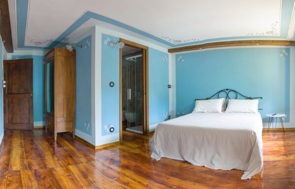 Double Room (Azzurra)