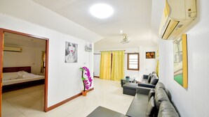Living area - Magic Private Pool Villas Pattaya (Pattaya)