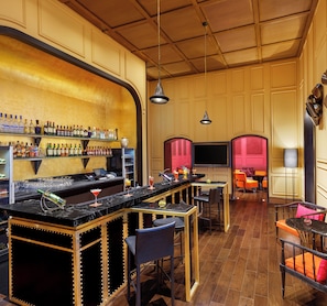 Bar (on property) - Welcomhotel by ITC Hotels, Raja Sansi, Amritsar (Ajnala)