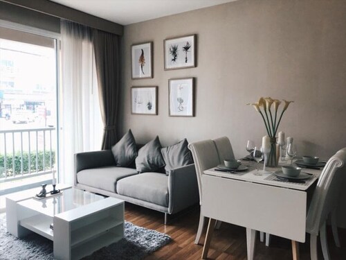 Deluxe apartment Pranchinburi