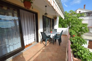 Apartment, 2 Schlafzimmer | Balkon