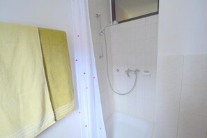 Studio (306) | Badezimmer | Handtücher, Seife, Toilettenpapier