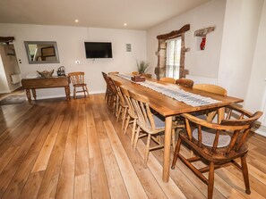Cottage | Dining - Lee House Cottage (Leek)