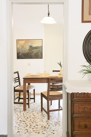 Interior detail - Beating Heart of City Cozy Flat With View (Heraklion)