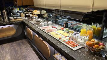 Free daily buffet breakfast