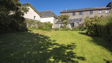 Cottage | Property grounds
