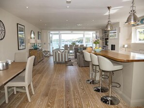 Cottage | Interior - Quayside (Salcombe)