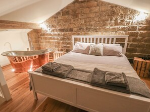 Cottage | 1 bedroom, individually decorated, individually furnished, free WiFi - The Stables (Huddersfield)