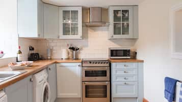 Cottage | Interior