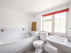 Cottage | Bathroom