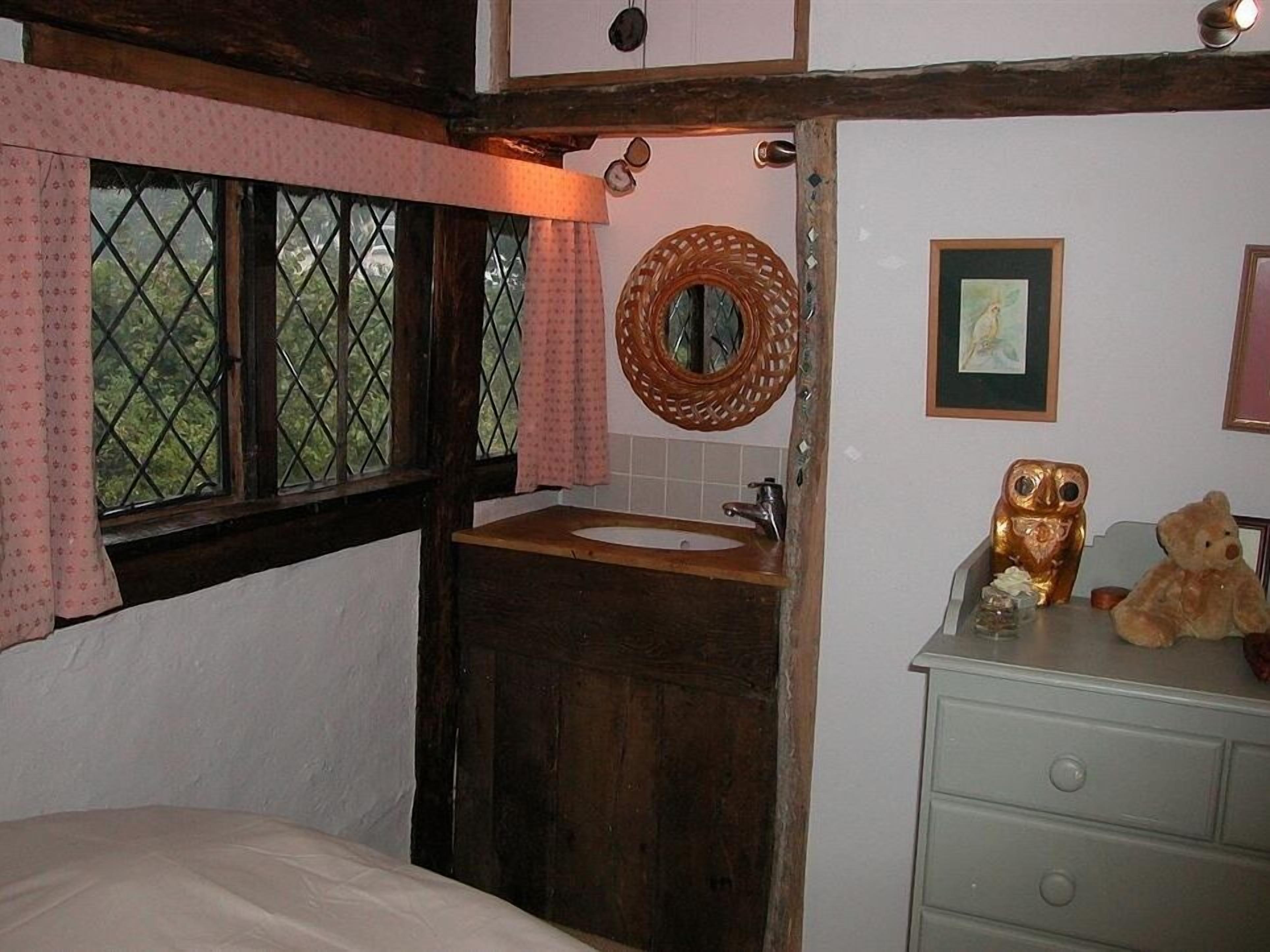 Cottage | 3 bedrooms, individually decorated, individually furnished, free WiFi