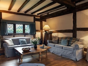 Cottage | Interior