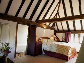 Cottage | Interior - The Yeoman's House (Pulborough)