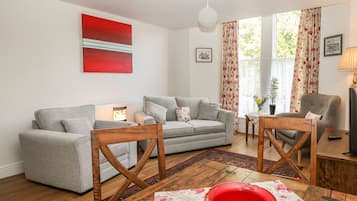 Småhus | Oppholdsrom | TV