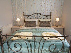 Casa de campo | 2 dormitorios, decoración individual, mobiliario individual