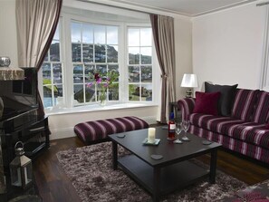 Casa de campo | Sala de estar | Una televisión