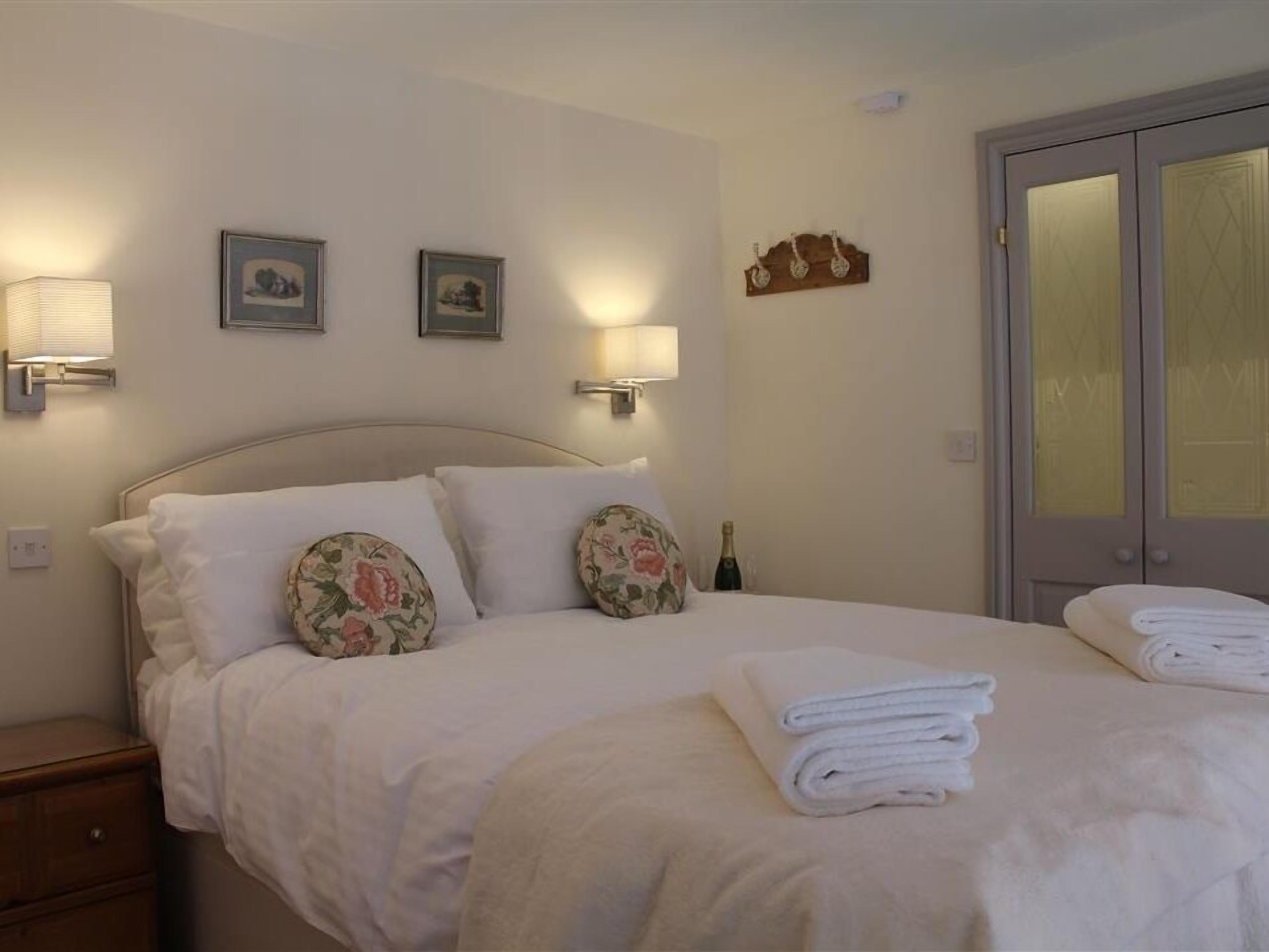 Cottage | 1 bedroom, individually decorated, individually furnished, free WiFi