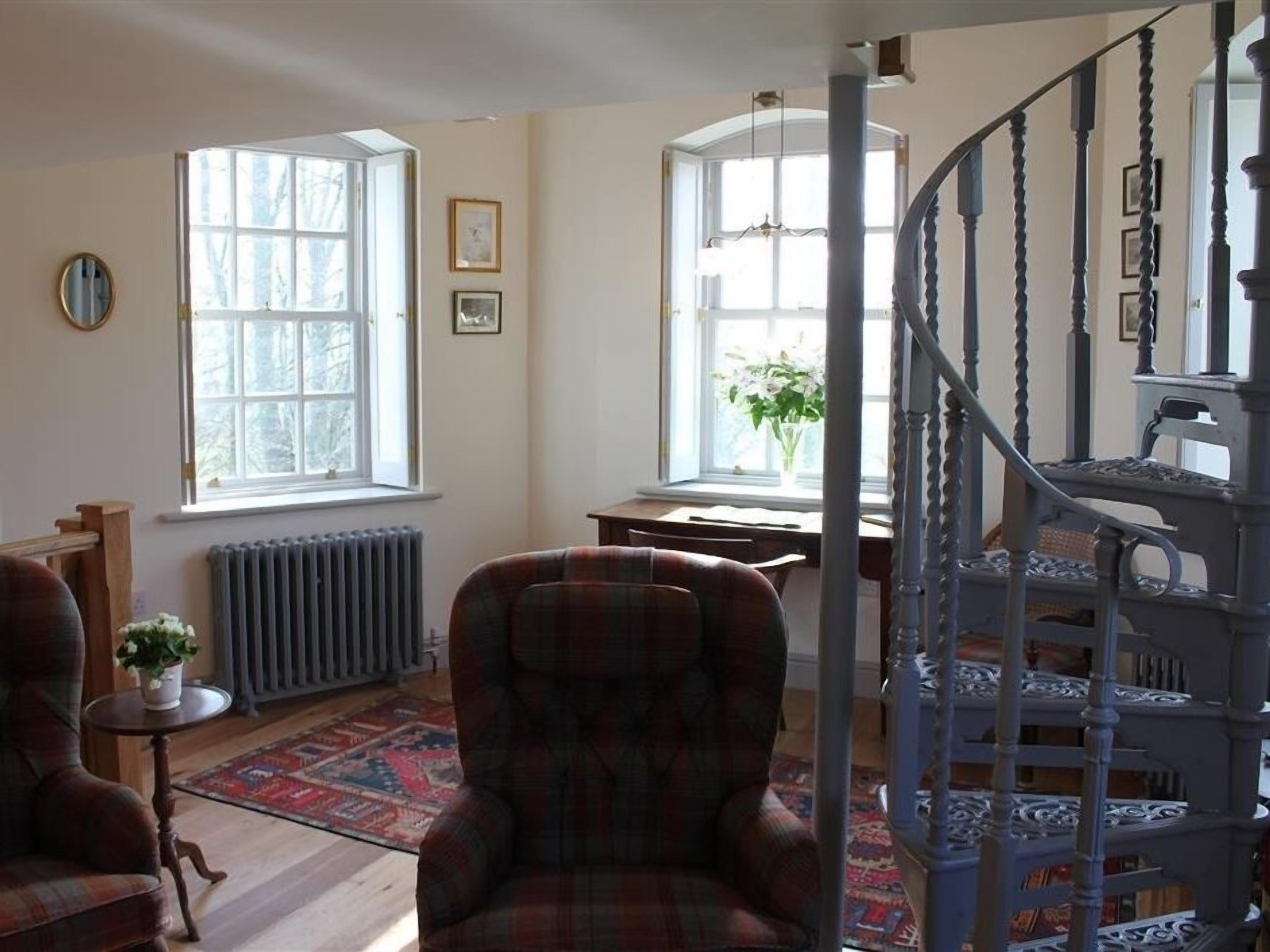Cottage | Interior