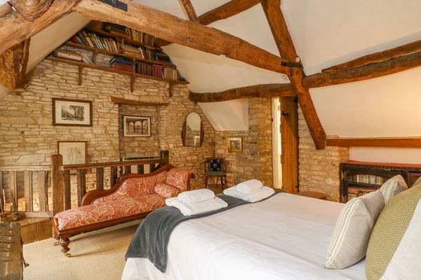 Cottage | Interior