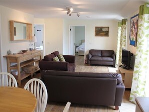 Cottage | Living room - The Milking Parlour (Salisbury)