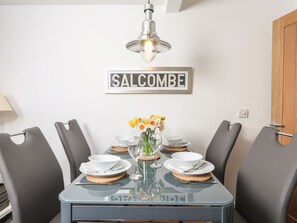 Cottage | Private kitchen | Cookware/dishes/utensils - 35 The Salcombe (Salcombe)