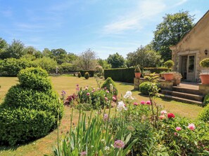 Cottage | Property grounds - Garden Cottage (Bampton)