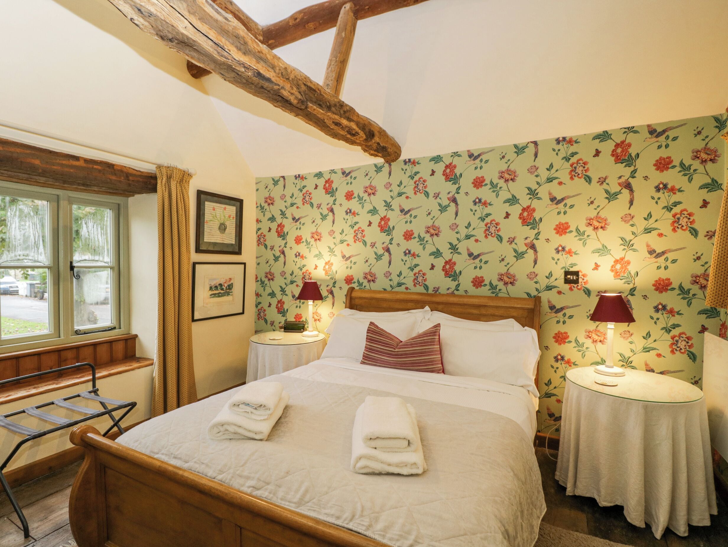 Cottage | 3 bedrooms, individually decorated, individually furnished, free WiFi