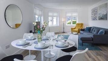 Cottage | 3 bedrooms, individually decorated, individually furnished, free WiFi