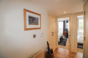 3 bedrooms, individually decorated, individually furnished, free WiFi - 3 Combehaven (Salcombe)