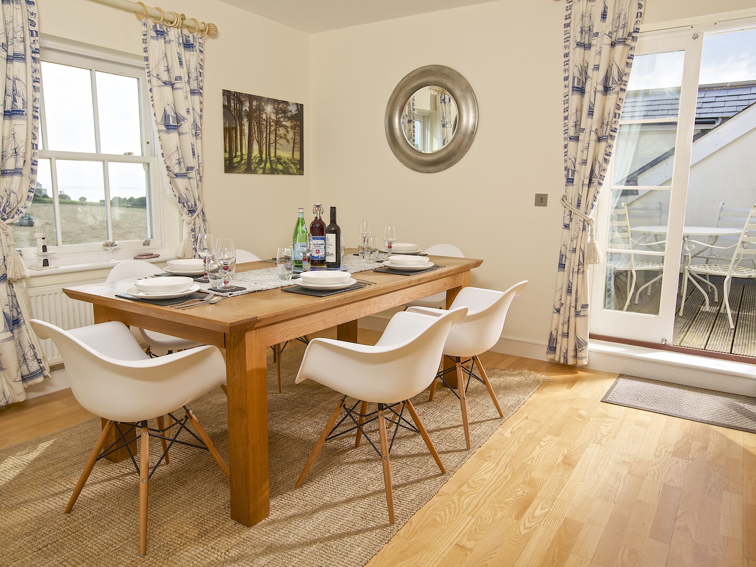 Cottage | Private kitchen | Fridge, microwave, dishwasher, cookware/dishes/utensils