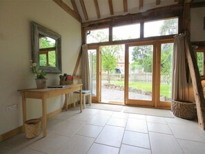 Cottage | Interior - Whites Farm Barn (Dymock)