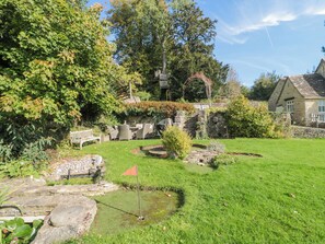 Cottage | Property grounds