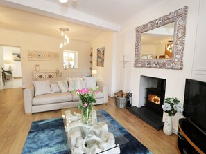 Interior - Waverley House (Beaumaris)